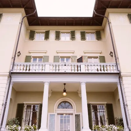 Erre - Literary Bed & Breakfast 4*